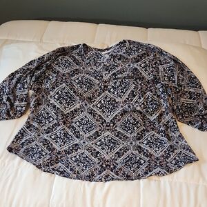 Maurices Navy and White Patterned Blouse